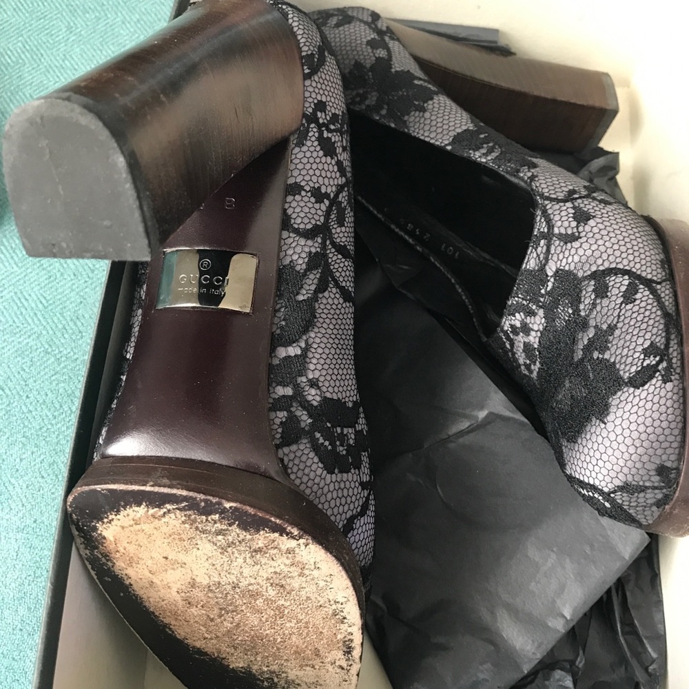 Gucci
Silver Black Lace Style 101 2385 Pumps - Picture 5 of 6